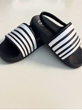 Toddler sandals - adidas look alike size 4